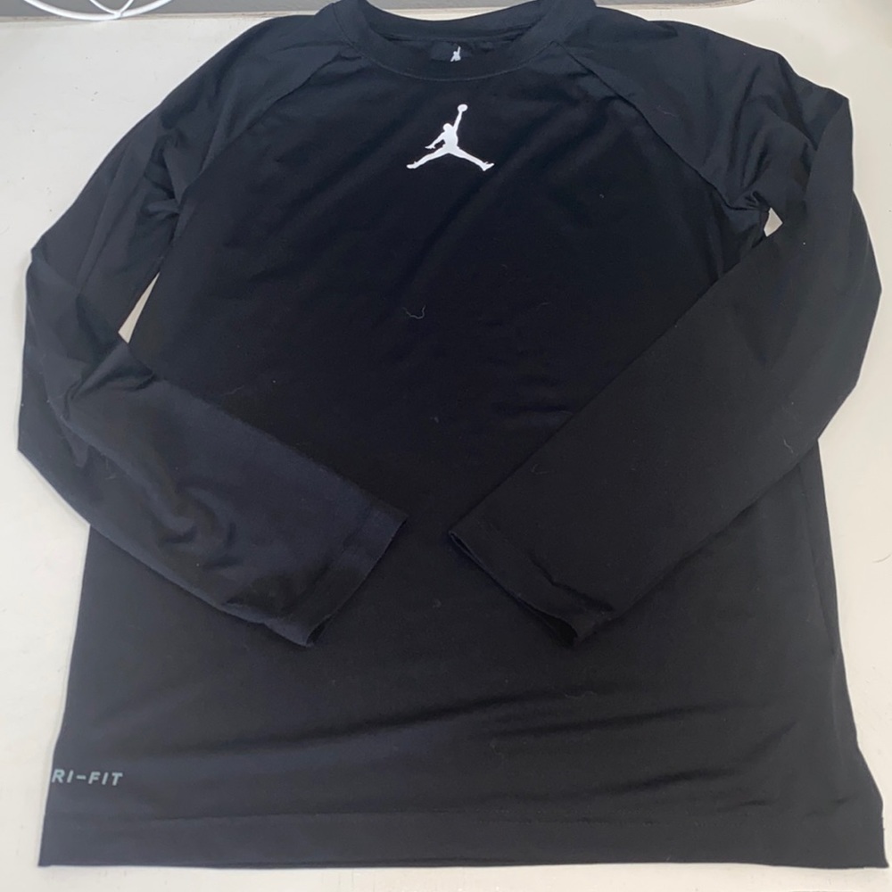 JORDAN Dri- fit Boys Tee- Black- size 12